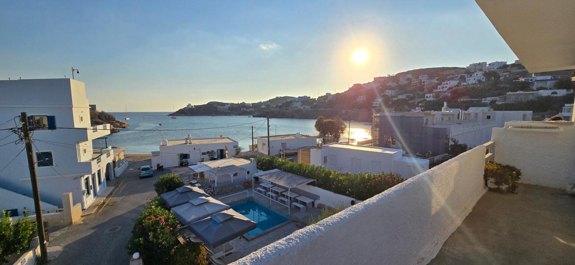 Syros Holidays Vári Eksteriør bilde