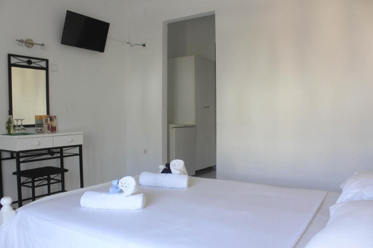 Syros Holidays Vári Eksteriør bilde