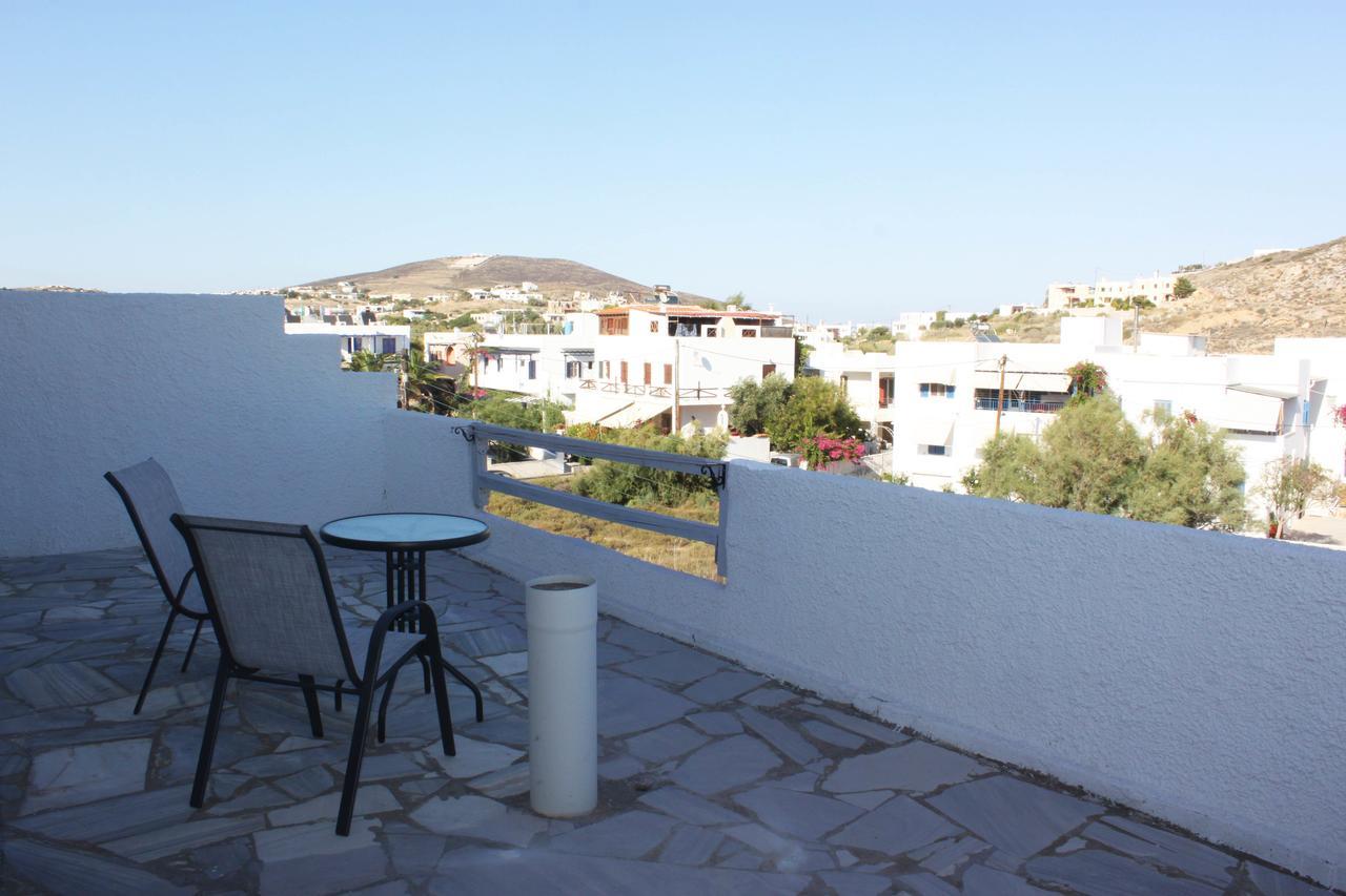 Syros Holidays Vári Eksteriør bilde